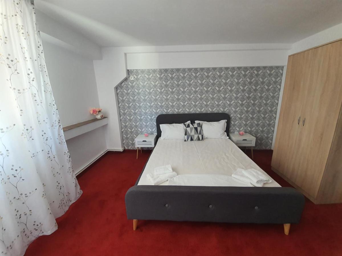 Bon Ton Residence Drobeta Turnu Severin Buitenkant foto