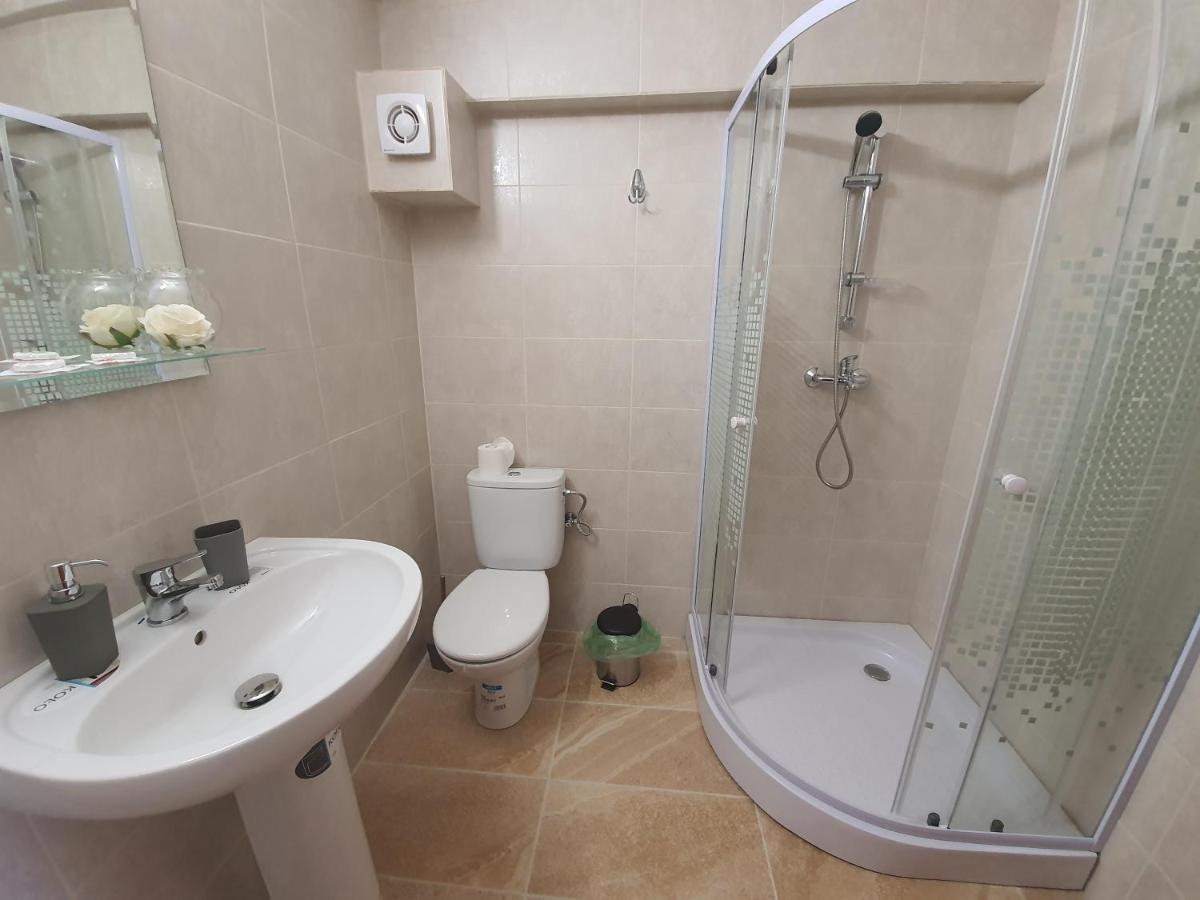 Bon Ton Residence Drobeta Turnu Severin Buitenkant foto