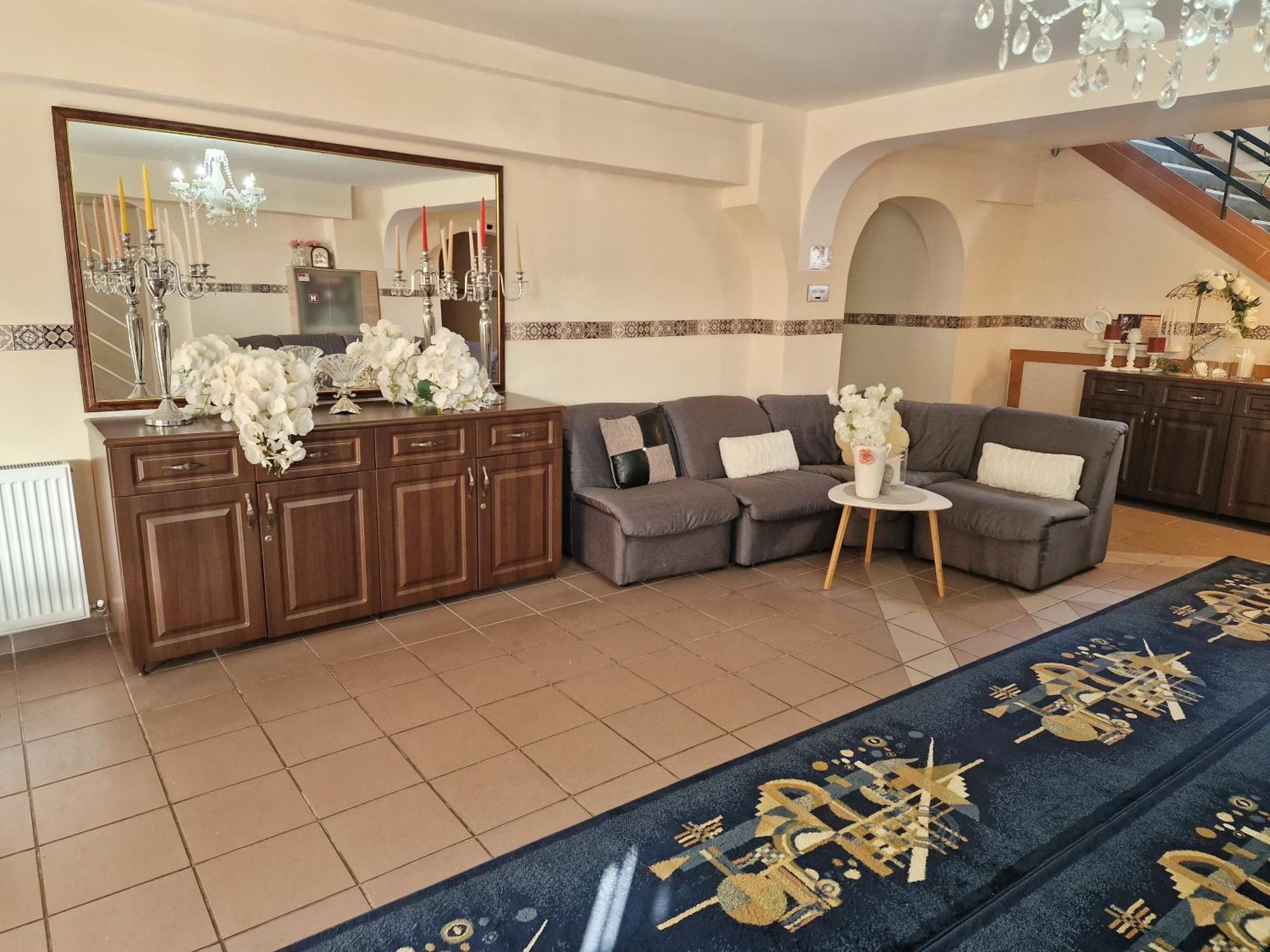 Bon Ton Residence Drobeta Turnu Severin Buitenkant foto