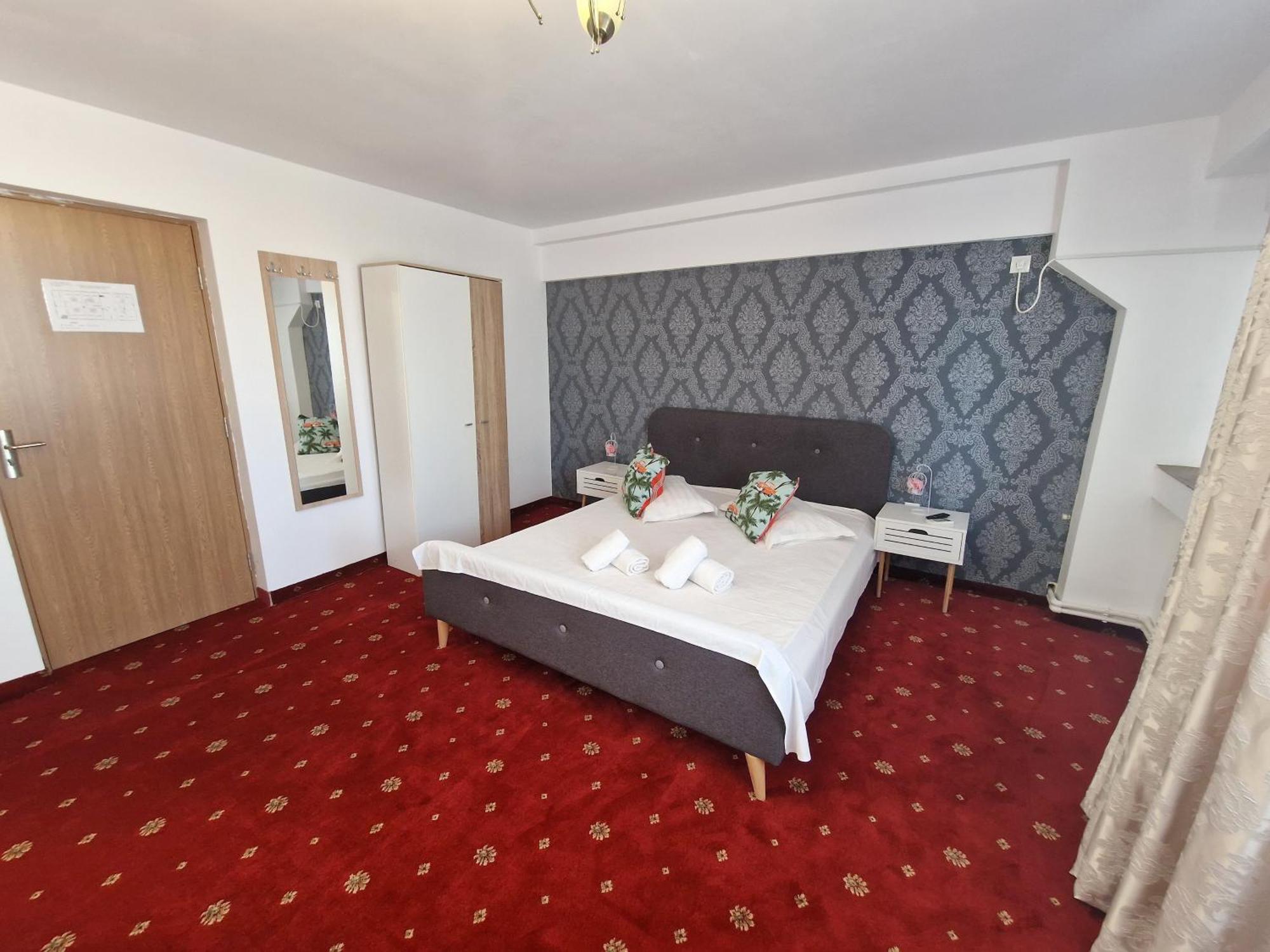 Bon Ton Residence Drobeta Turnu Severin Buitenkant foto