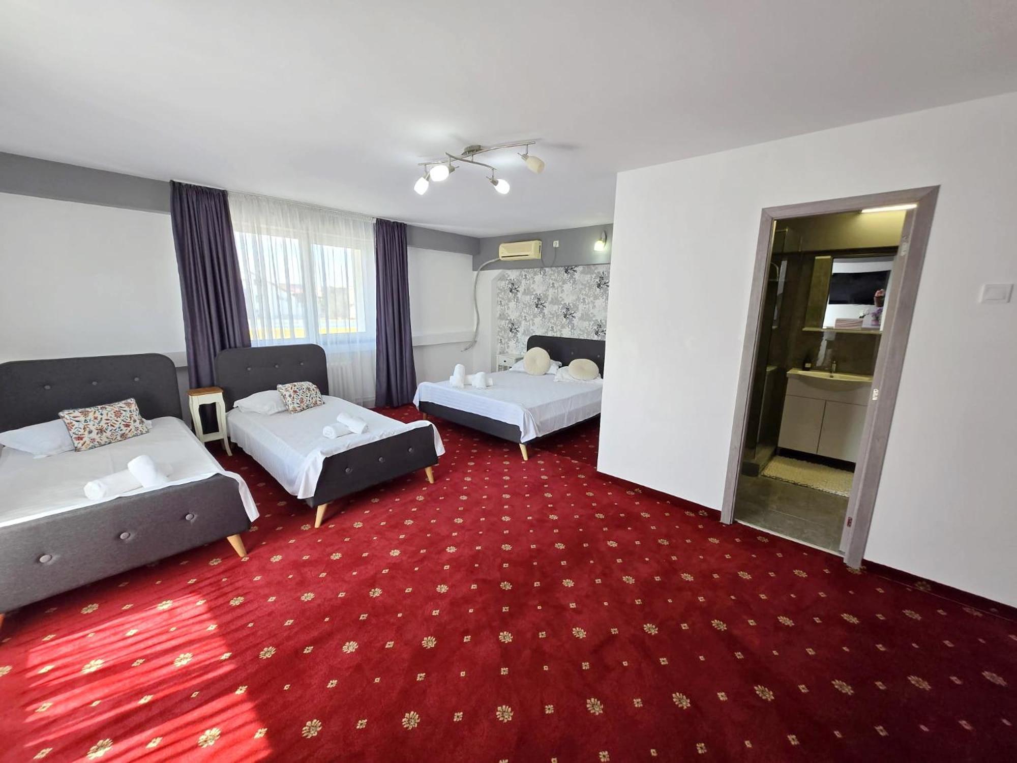 Bon Ton Residence Drobeta Turnu Severin Buitenkant foto