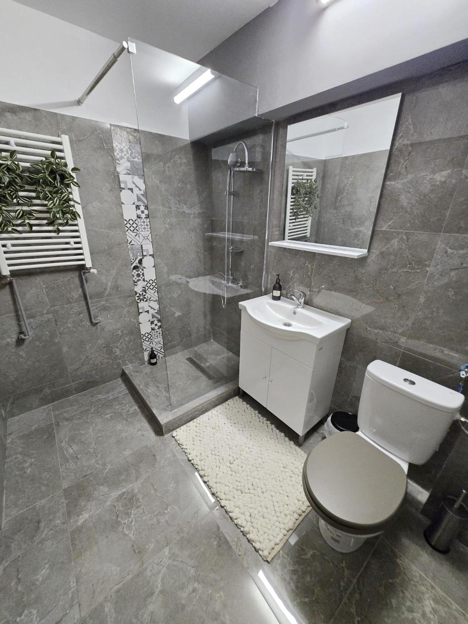 Bon Ton Residence Drobeta Turnu Severin Buitenkant foto